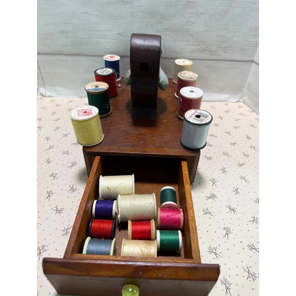 Vintage‎ Wooden Bird Sewing Caddy Thread Organizer Pin Cushion with 20 Spools